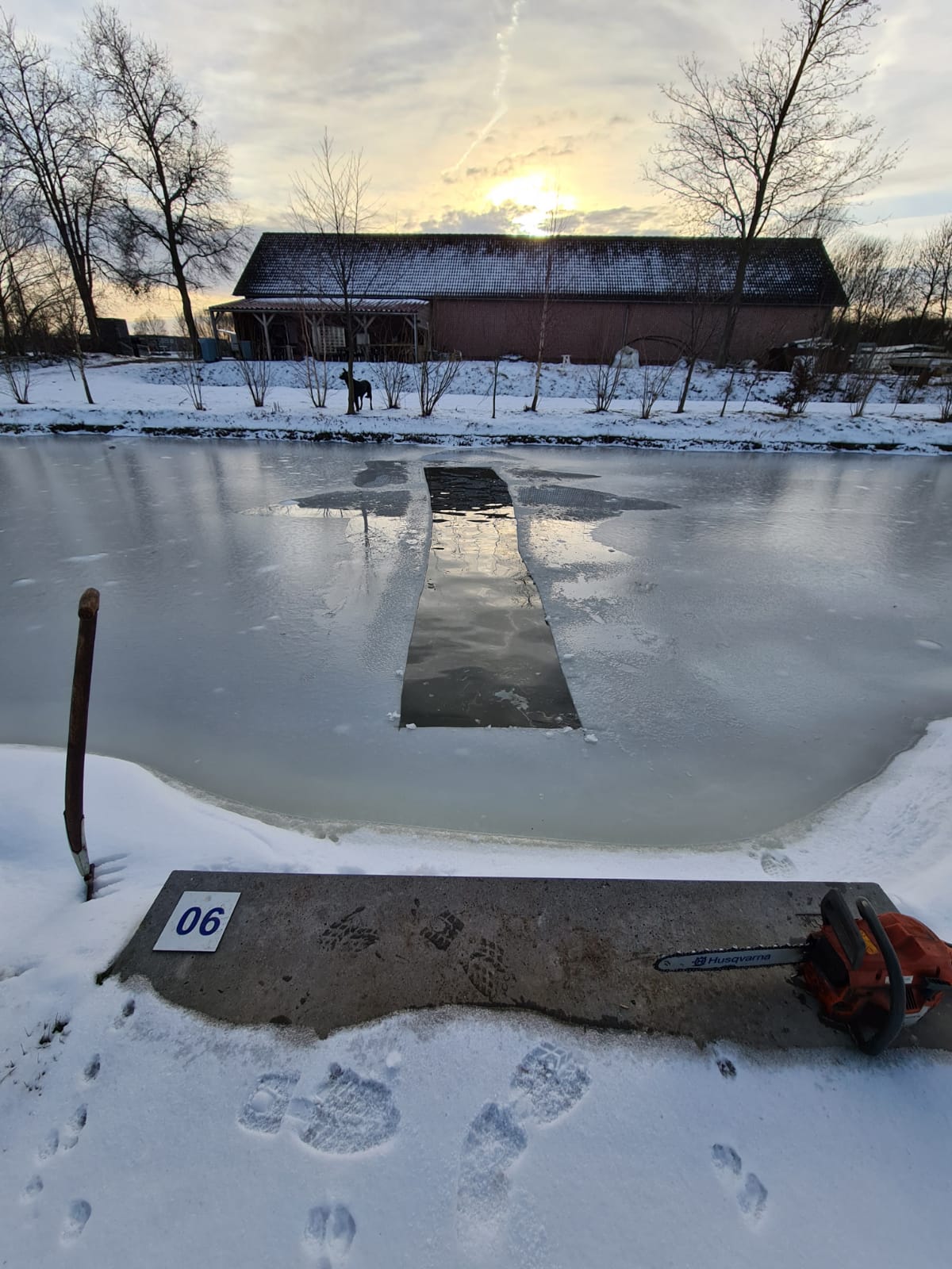 WhatsApp Image 2025-12-08 at 23.23.21